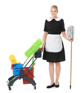 女服務員擦拭鏡 專業(yè)勞務服務的細節(jié)之美